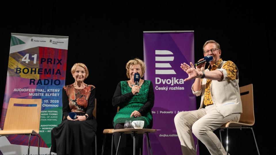Hosté speciálního Toboganu: Libuše Švormová, Daniela Kolářová a moderátor Aleš Cibulka