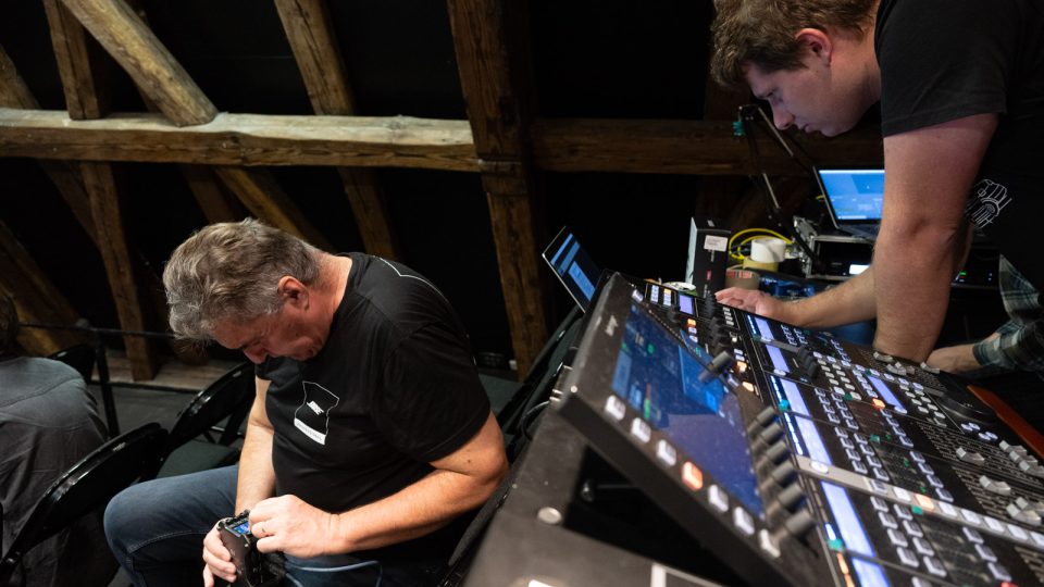 Veřejný poslech a diskuse v kategorii Dokument může začít