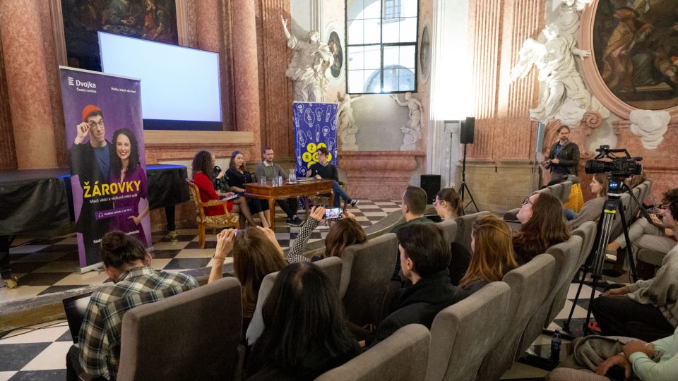 Pořad Žárovky rozzářily Kapli Božího Těla