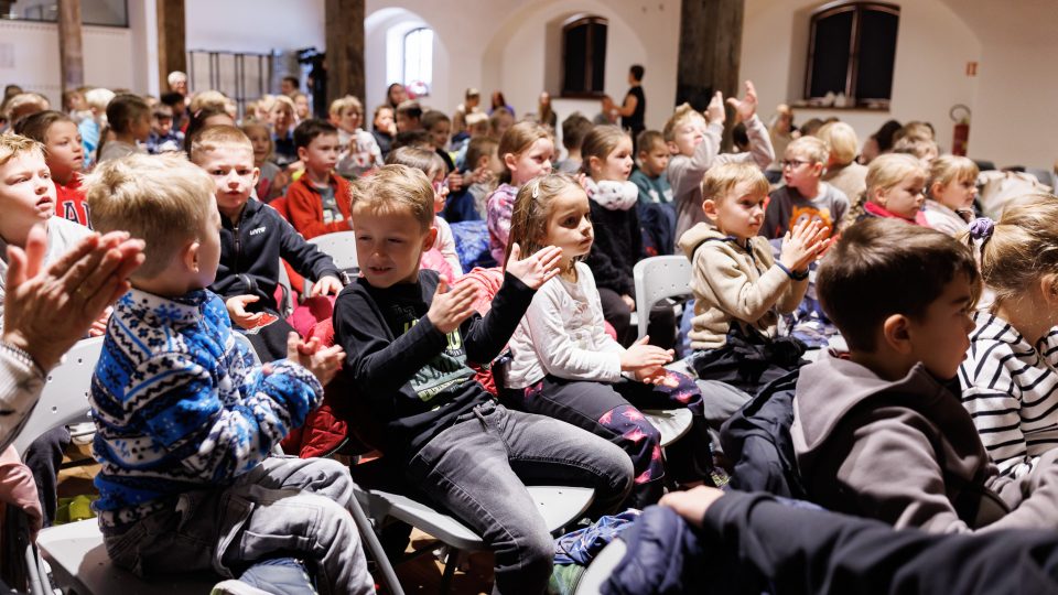 Vlnohraní aneb Interaktivní koncert Českého rozhlasu pro děti,  Koncerty provází herečka a moderátorka Vltavy Jana Trojanová | foto: Jiří Šeda,  Český rozhlas Vlnohraní aneb Interaktivní koncert Českého rozhlasu pro děti, Koncerty provází herečka a moderátorka Vltavy Jana Trojanová