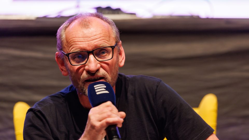 Buchty čtou o mordech z vášně (Stanislav Zajíček)