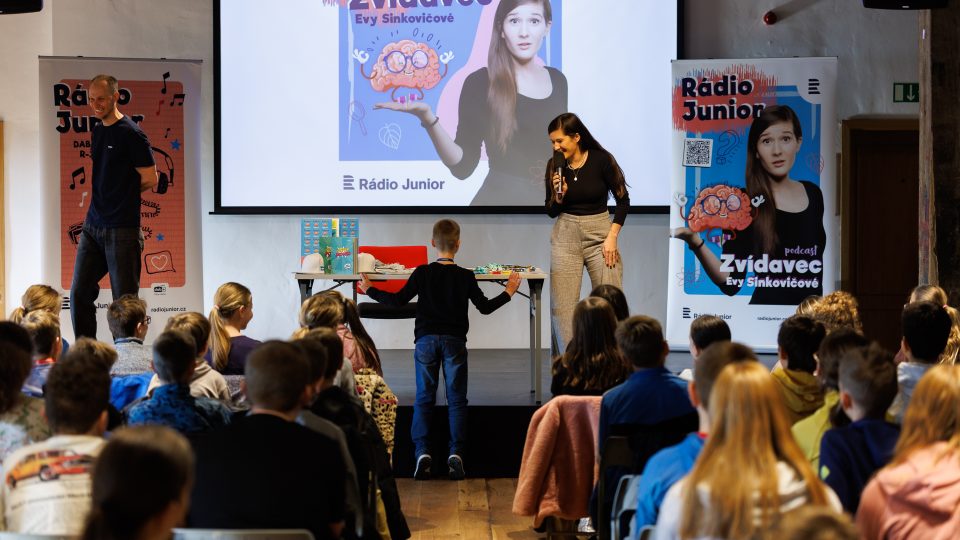 Zvídavec Evy Sinkovičové v Pevnosti poznání: Lekce zvídavosti pro 5. třídu | foto: Jiří Šeda, Český rozhlas Zvídavec Evy Sinkovičové v Pevnosti poznání: Lekce zvídavosti pro 5. třídu