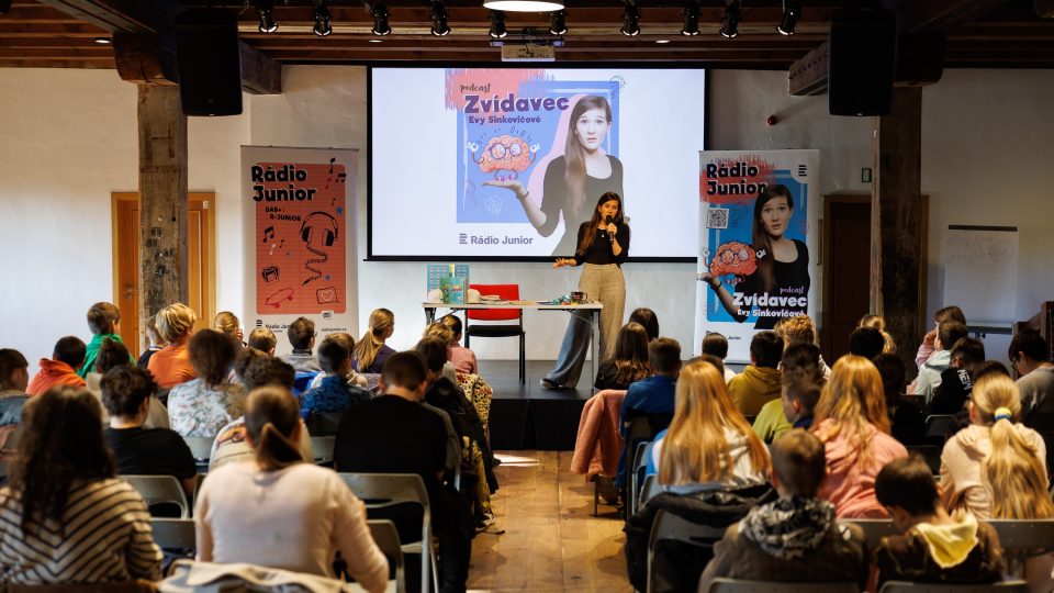 Zvídavec Evy Sinkovičové v Pevnosti poznání: Lekce zvídavosti pro 5. třídu | foto: Jiří Šeda, Český rozhlas Zvídavec Evy Sinkovičové v Pevnosti poznání: Lekce zvídavosti pro 5. třídu