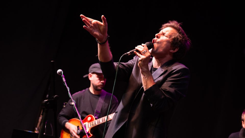 Igor Orozovič s kapelou na Prix Bohemia Radio aneb Šansony v komorním prostředí olomouckého studia ČRo | foto: Khalil Baalbaki,  Český rozhlas Igor Orozovič s kapelou na Prix Bohemia Radio aneb Šansony v komorním prostředí olomouckého studia ČRo