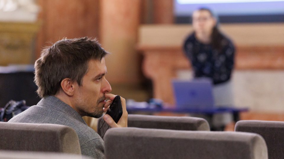 Zvuk, který nestárne aneb Archiv v podcastovém světě (Tomáš Dufka)