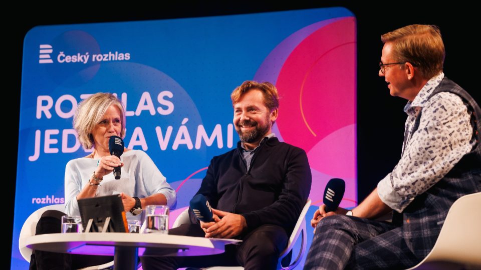 Alena Zárybnická, Petr Lněnička a moderátor Aleš Cibulka | foto: Jiří Šeda Alena Zárybnická, Petr Lněnička a moderátor Aleš Cibulka