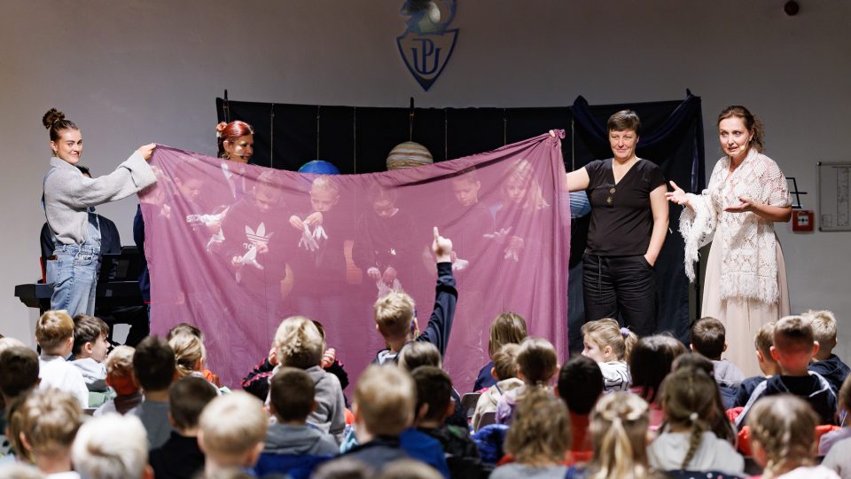 Vlnohraní aneb Interaktivní koncert Českého rozhlasu pro děti,  Koncerty provází herečka a moderátorka Vltavy Jana Trojanová | foto: Jiří Šeda,  Český rozhlas Vlnohraní aneb Interaktivní koncert Českého rozhlasu pro děti, Koncerty provází herečka a moderátorka Vltavy Jana Trojanová