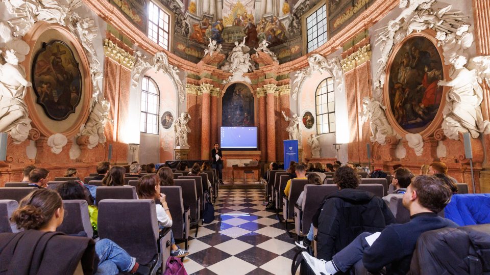Námětová laboratoř - Tvůrčí pitching studentských námětů za přítomnosti rozhlasových dramaturgů a producentů | foto: Jiří Šeda, Český rozhlas Námětová laboratoř - Tvůrčí pitching studentských námětů za přítomnosti rozhlasových dramaturgů a producentů