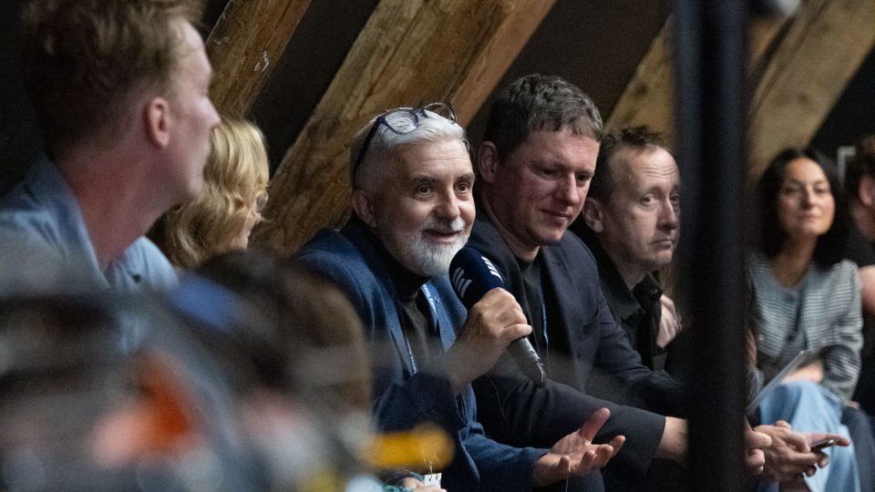 Veřejný poslech a diskuse v kategorii Drama