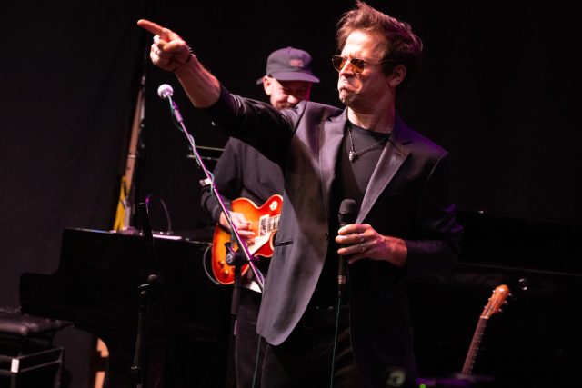 Igor Orozovič s kapelou na Prix Bohemia Radio aneb Šansony v komorním prostředí olomouckého studia ČRo